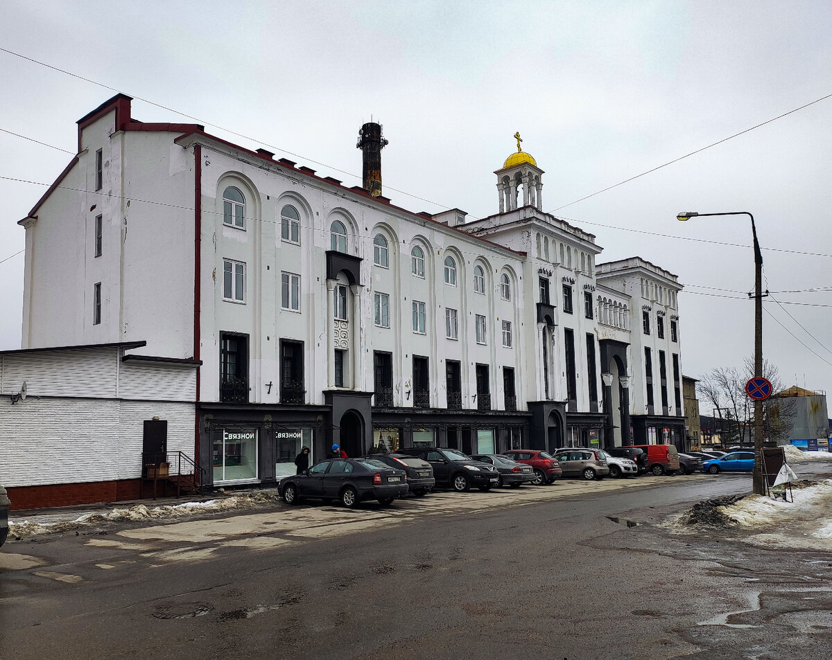 Дом Форда. Наши апартаменты на последнем этаже.