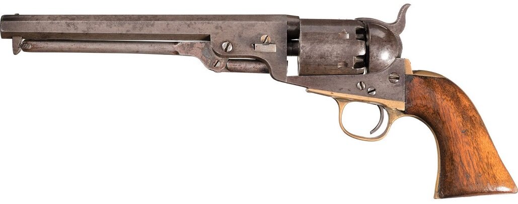 Револьвер фабрики Аугуста. Вид слева.
