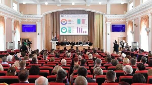     Мэр Хабаровска поведал об экономических успехах на ежегодном отчёте.