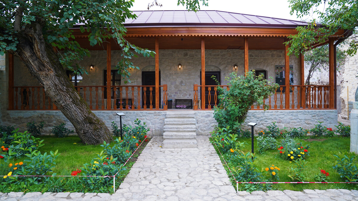 Дом-музей Бюль-Бюля. Фото: https://shusha.gov.az/