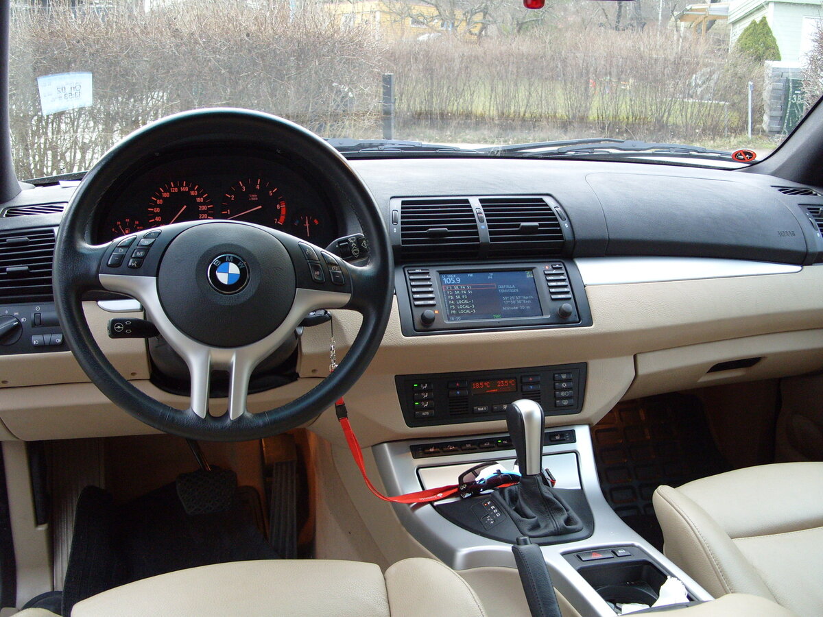 BMW x5 2005 Interior