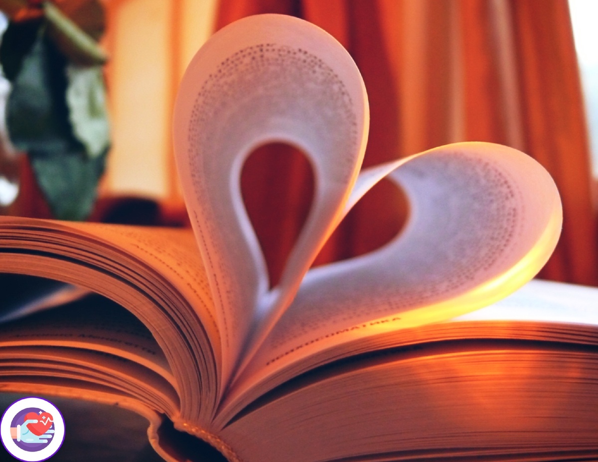 Мне истинное удовольствие приносит чтение книг именно "в бумажной" версии...шелест и запах страниц, не сравнится ни с одним планшетом и смартфоном. Согласны? 