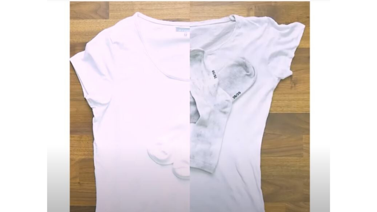 Футболка до и после стирки. Отбелить белую футболку. Белая футболка после стирок. Вещи до и после стирки.