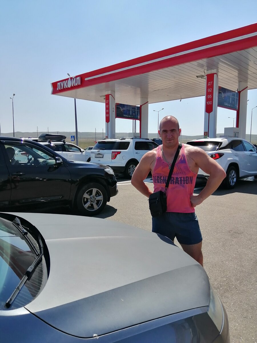 Заправляюсь на "своей" АЗС