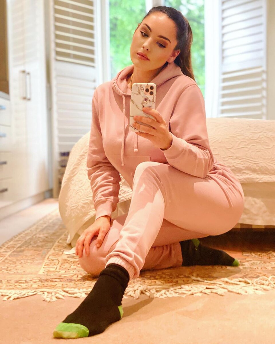 Келли Брук, источник фото: instagram.com