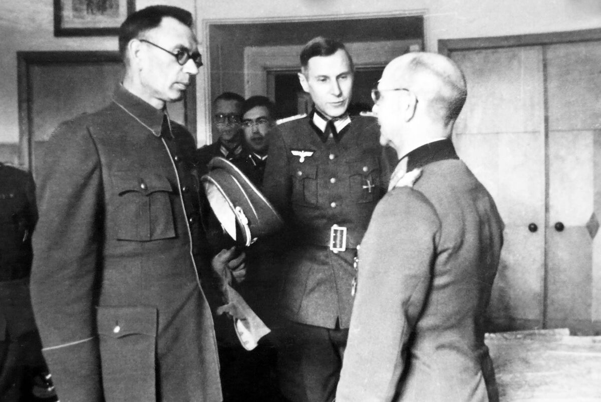 (Власов и немцы)