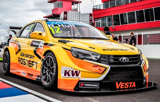 Гоночный балид Lada Vesta TC1