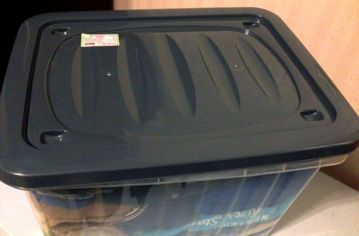 Крышка контейнера