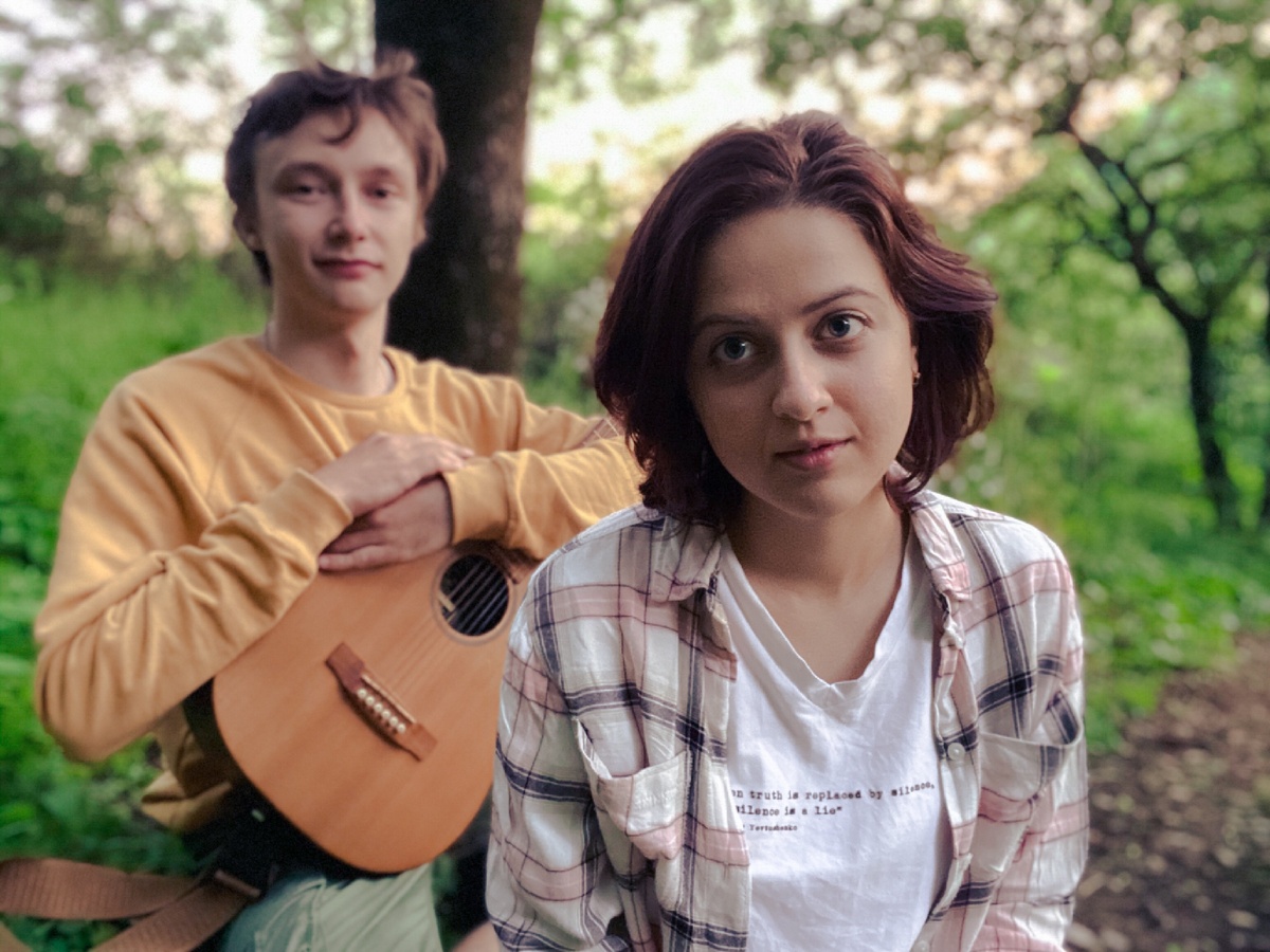 Снимали летом уютное лесное видео. Посмотреть можно по ссылке в конце статьи 