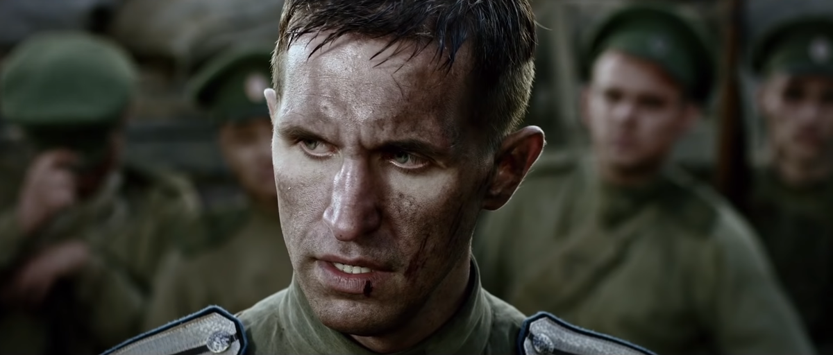 Иван Добронравов в роли подпоручика Котлинского