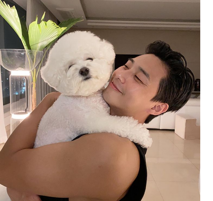 Популярный корейский актер Пак Со Джун - прекрасный образец ухоженности корейских мужчин. Фото Инстаграмм @bn_sj2013 