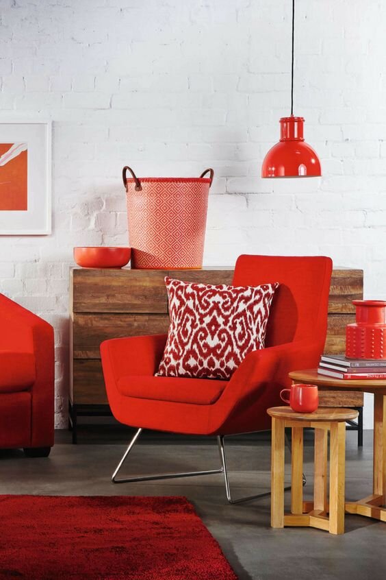 Красный цвет в интерьере.
