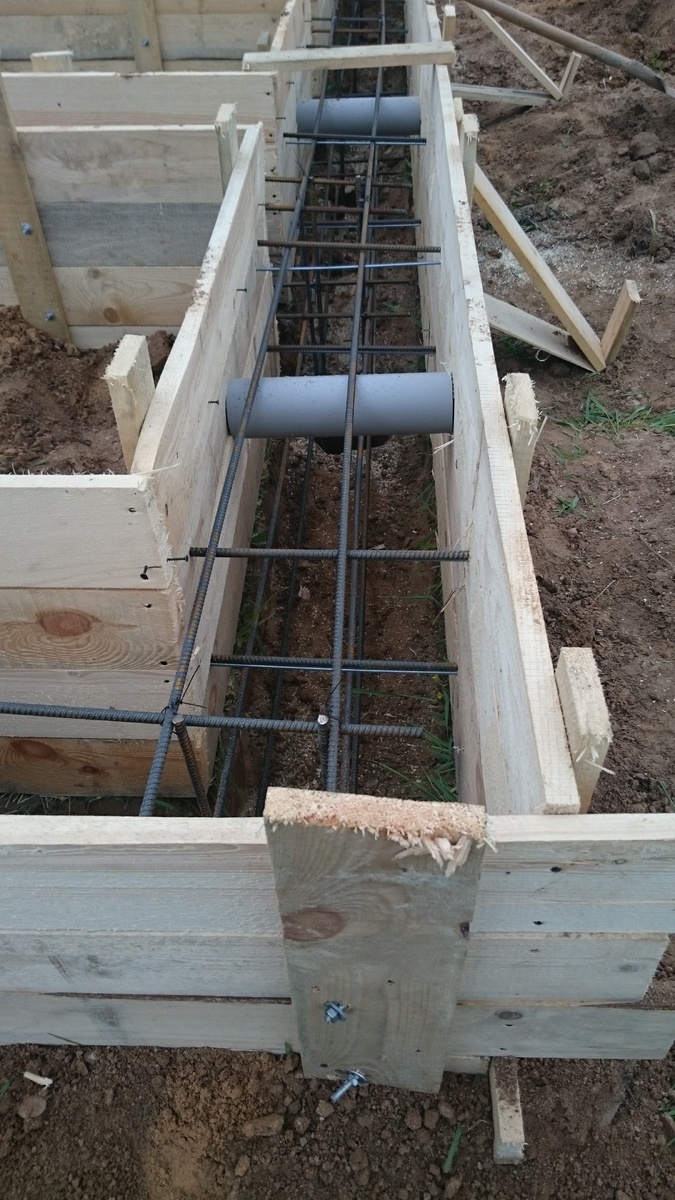 Ручной замес бетона: как приготовить качественный строительный раствор своими руками