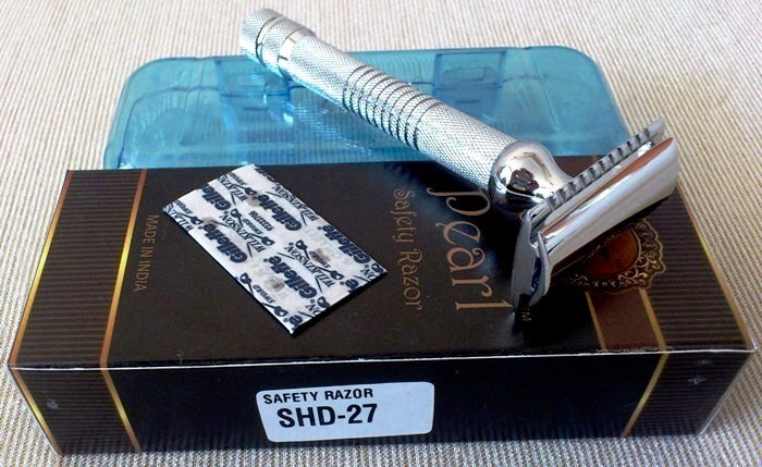 Бритва «Pearl SHD-27» с закрытым гребнем и лезвием «Gillette Platinum»