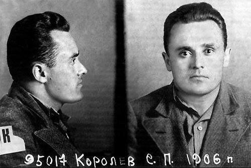 Королев С.П. Находясь под арестом создал ракету на которой отправился в космос первый в мире человек, гражданин СССР Юрий Гагарин. фото Яндекс картинки