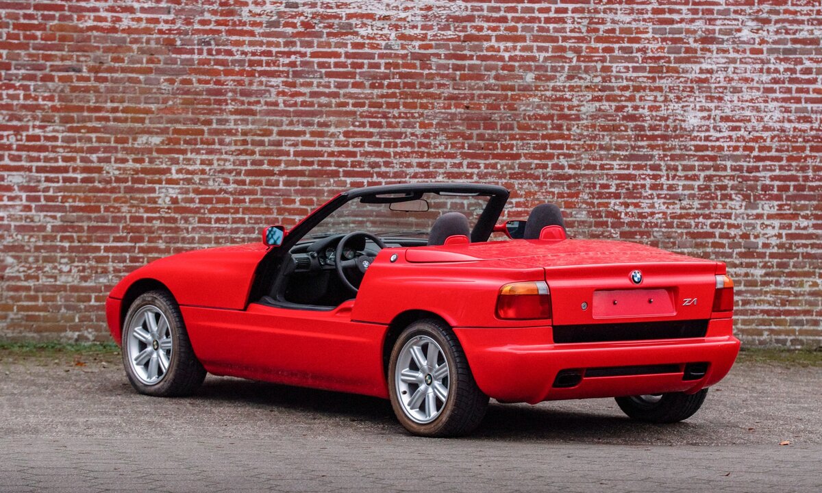 Почему у этого BMW Z1 1990 года пробег миллион километров?! | Интересные  автомобили | Дзен