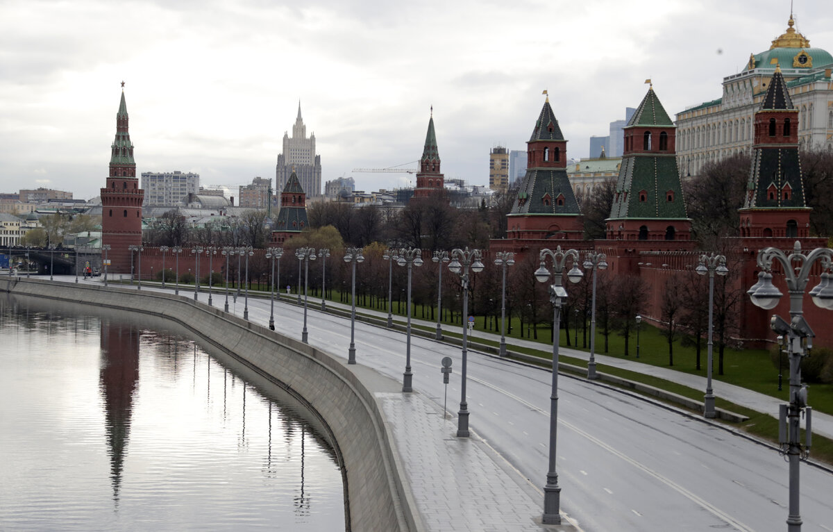 Фото: Кремлевская набережная. Фотограф Игорь Белоногов. Город. Фотосайт Расфокус