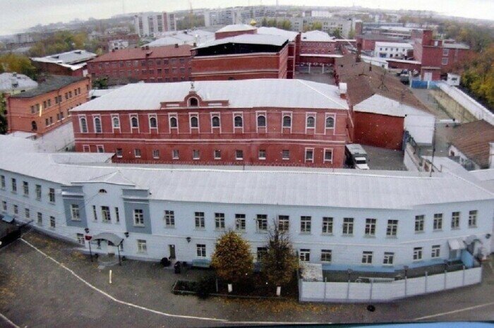 Несуразный проект тюрьмы задумывался для исключения побегов. /Фото: i.pinimg.com