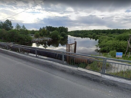     Плотина на Исетском водохранилище. Фото: google.com/maps.