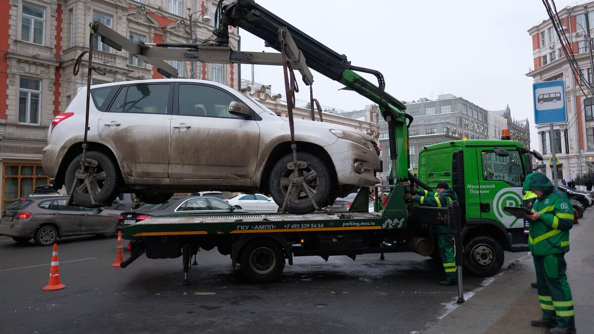 Забирая авто со штрафстоянки — проверьте машину на наличие новых повреждений