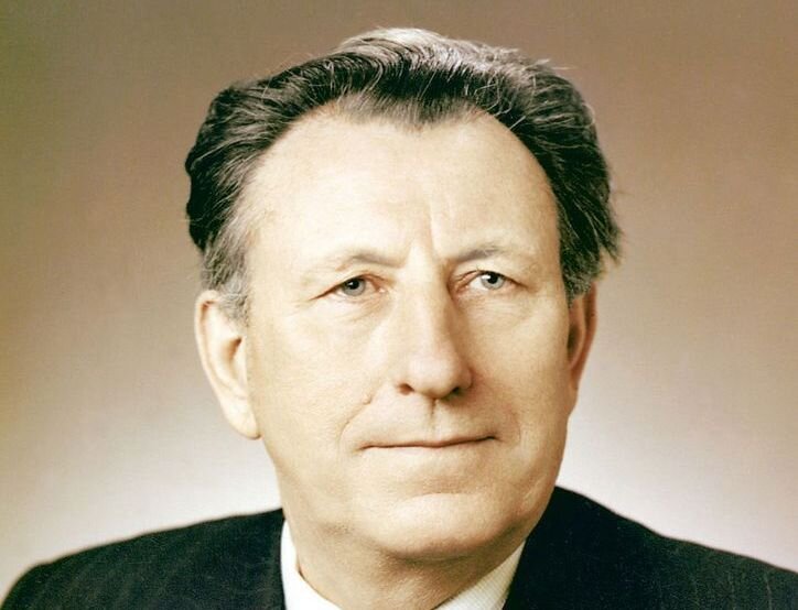    Автор: в источнике не указан - Уткин Владимир Фёдорович. Герои Страны. Дата обращения 25 сентября 2019., Добросовестное использование, Ссылка