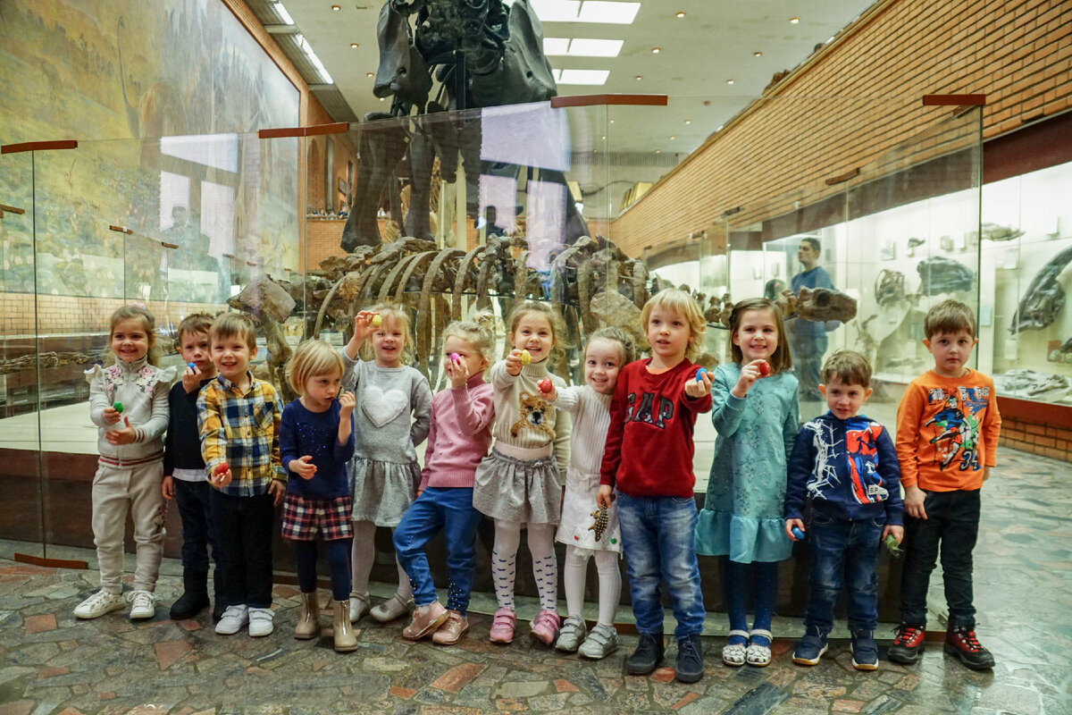 Интересные места в москве для детей. Куда сходить в москве с ребенком 5. Happylon в москве. Развлечения с детьми на выходные. Хэппилон в москве.