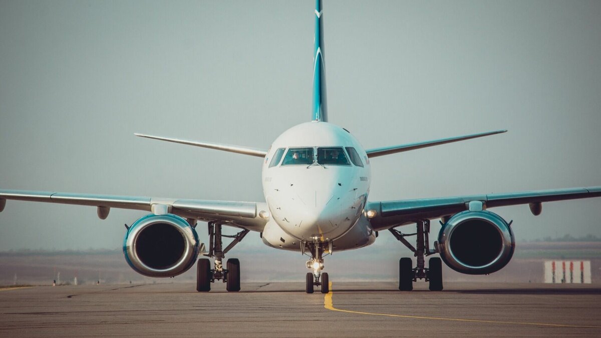     Более чем на пять часов задержан вылет из тюменского аэропорта Рощино в Санкт-Петербург. Воздушное судно авиакомпании «Победа» должно было отправиться из областной столицы в Пулково еще 6:55 утра, одна вылет перенесен на 12:05.