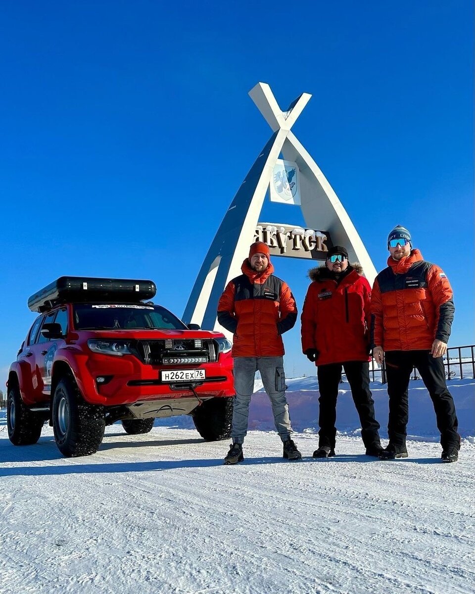 ПРО ПУТЕШЕСТВИЯ / Богдан Булычёв