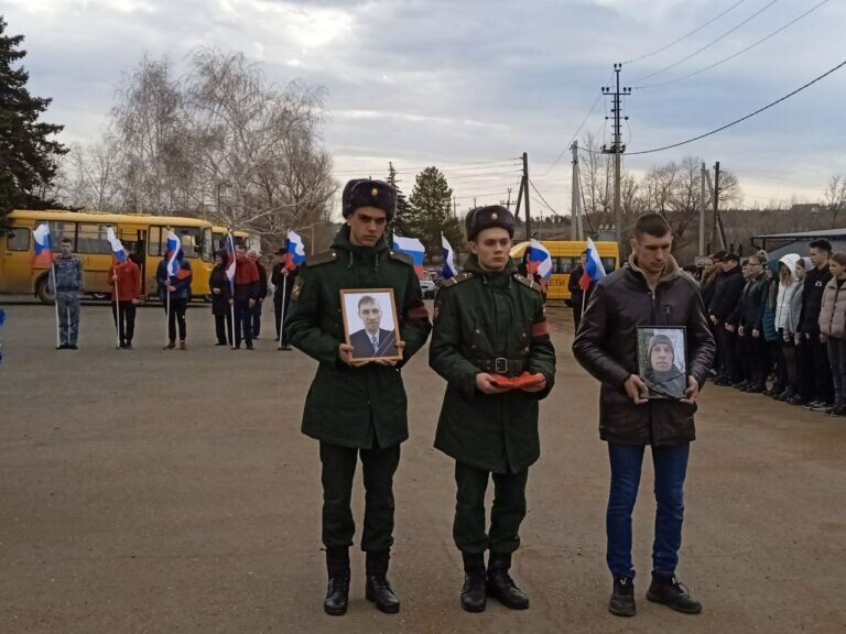    В Сорочинском округе простились с героем Вячеславом Пилипчуком, погибшим в ходе СВО Андрей Севостьянов