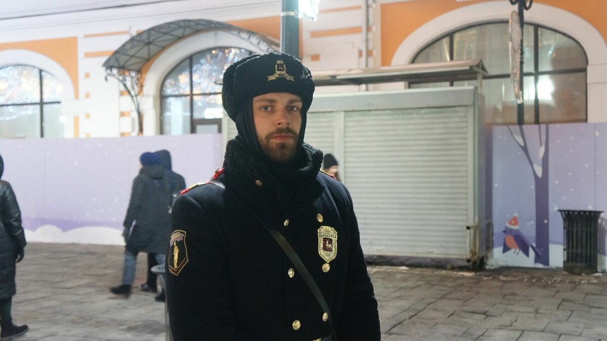     С 10 мая в Нижнем Новгороде возобновляется проект «12:21», в рамках которого городовые будут каждый день проводить экскурсии по городу. Начинаться они будут всегда в одно и то же время — 12:21, рассказали организаторы.