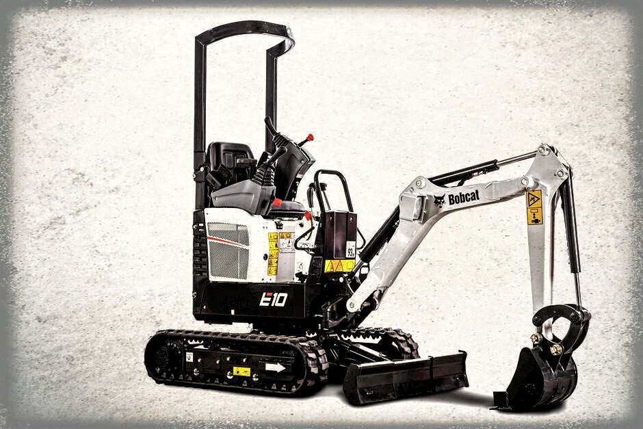 Bobcat E10 вид сбоку 
