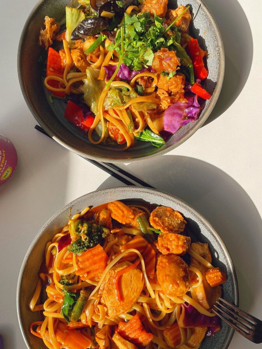 Лапша с острым соусом