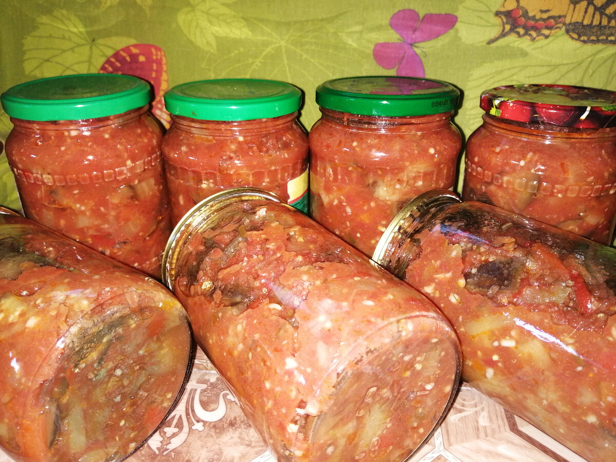 Баклажаны с болгарским перцем и чесноком в томате на зиму - рецепт с фото