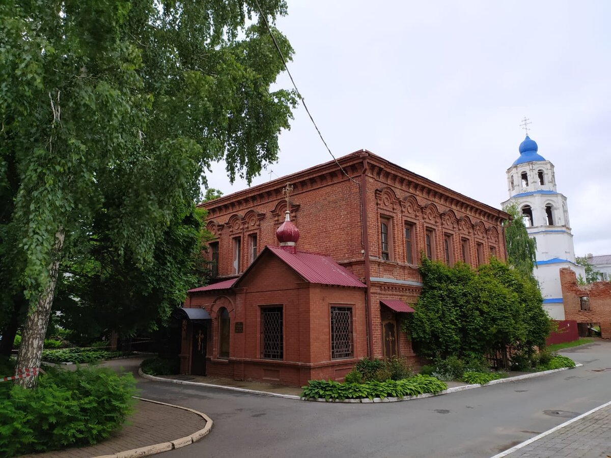Храм в честь равноапостольных Жен-Мироносиц (Старо-Татарская слобода г.Казани)