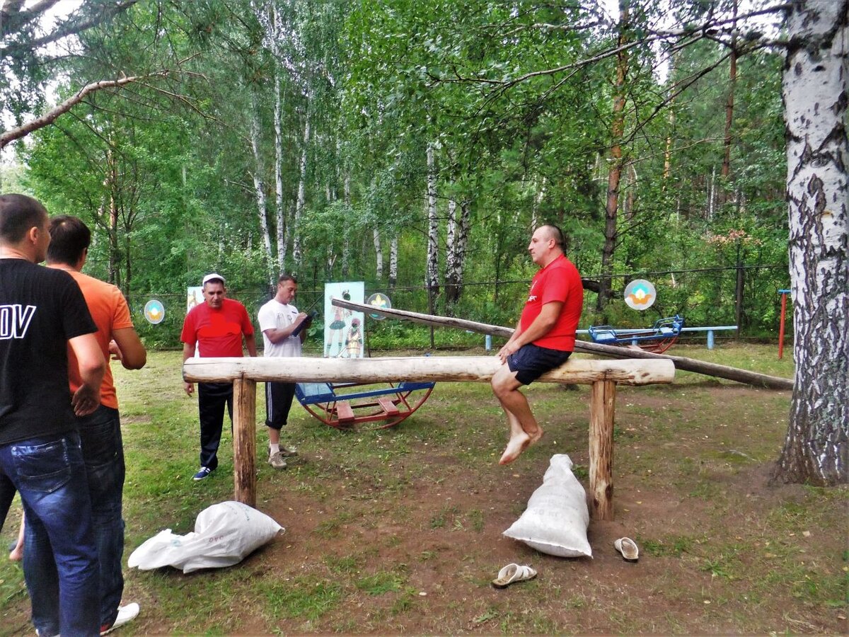 Бой мешками с сеном - забава Сабантуя, угадаете победителя в каждой паре? |  О счастье тут | Дзен