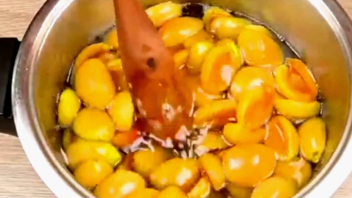 Абрикосовое варенье с грецкими орехами, пошаговый рецепт с фото на ккал
