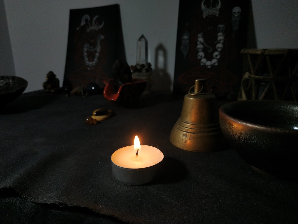 Ритуал для снятия магического воздействия. Фото из личных архивов.