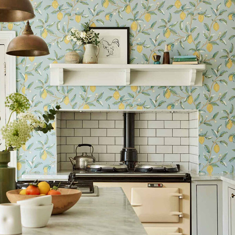 Обои с фруктами от фабрики Morris&Co