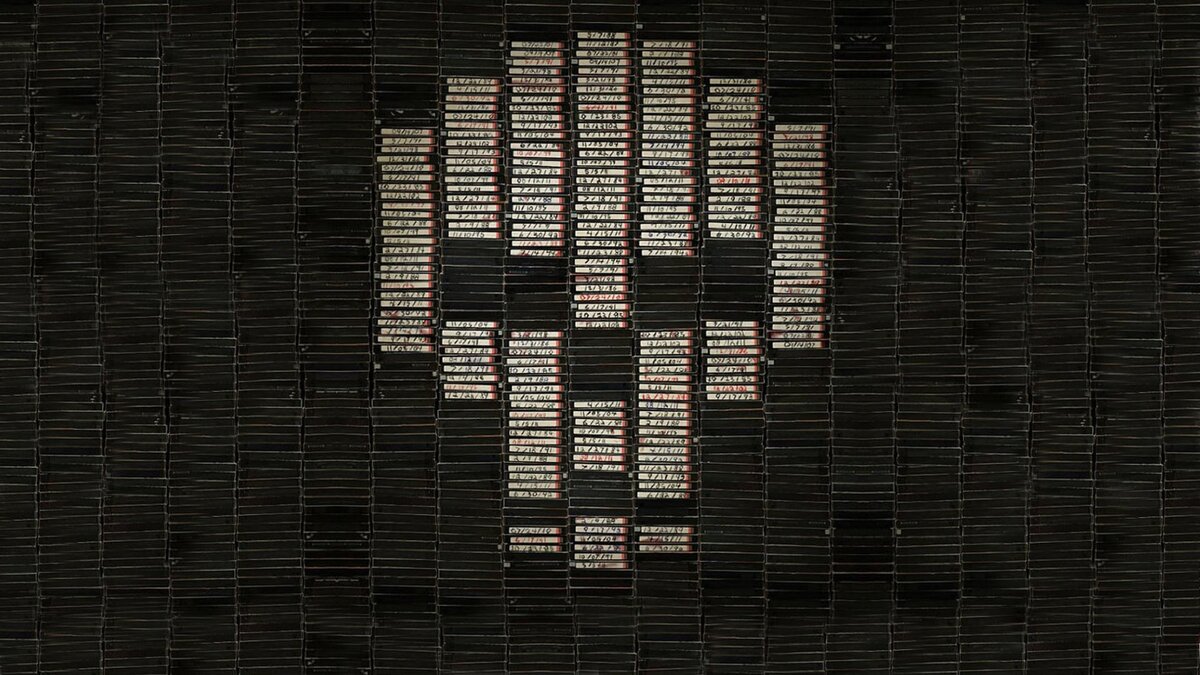 Постер к фильму "V/H/S". Взято с источника Яндекс.Картинки