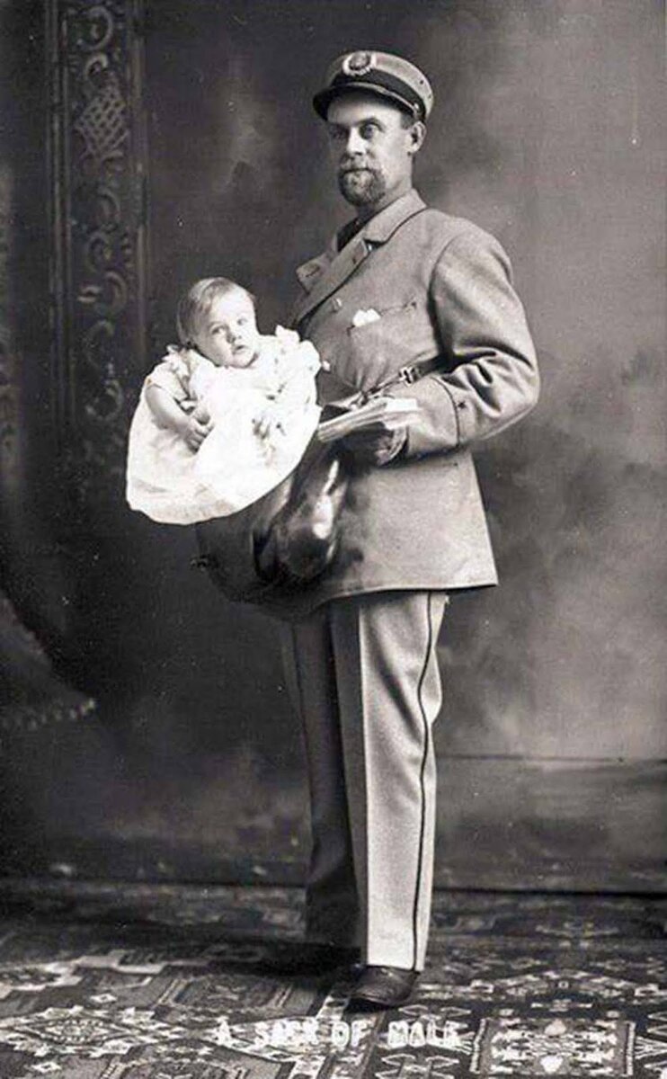 Как только был увеличен максимально допустимый вес посылок, по почте стали отправлять и детей. Источник: Национальный музей почты США