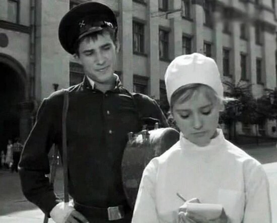 кадр из фильма "Прощайте, голуби!"