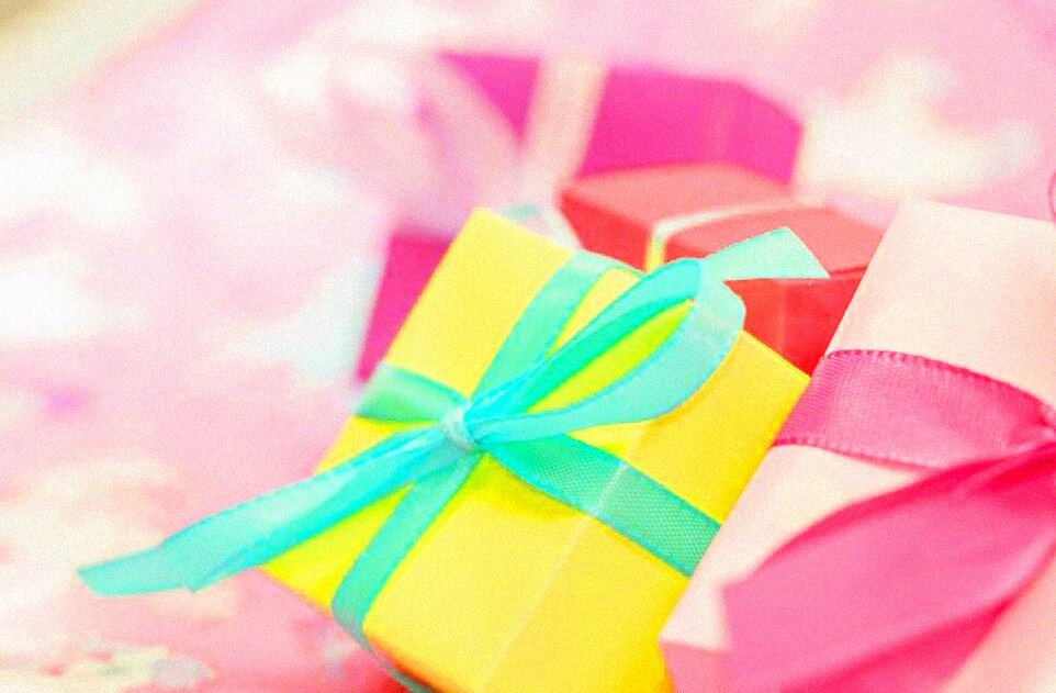 Приятней дарить, чем получать) 