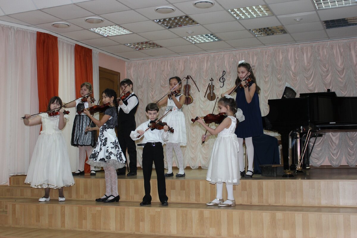 Ансамбль «Поющие струнки»