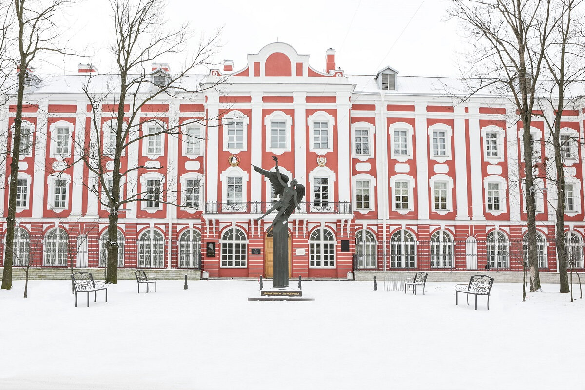 Взято из https://profinavigator.ru/viewprof?id=527