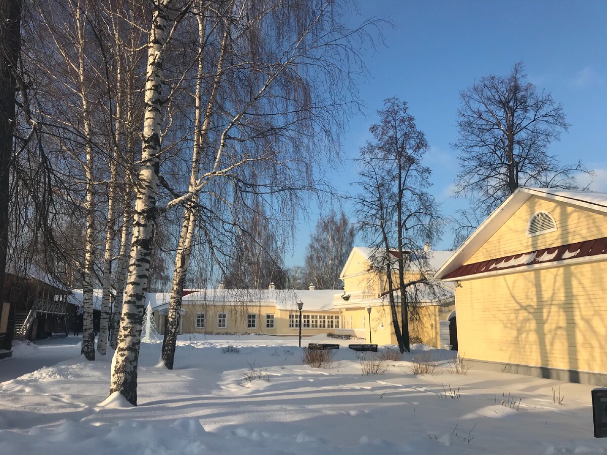 Музей чайковского воткинск. Музей усадьба чайковского в воткинске. Воткинск чайковский. Дом чайковского в воткинске. Дом-музей чайковского в воткинске режим работы.