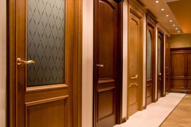 Межкомнатные двери в ванной комнате: правила покупки и установки