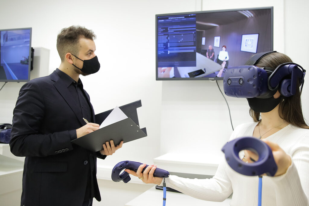 Центр виртуальной реальности. VR специалист. Виртуальная реальность МГУ. Специалист по VR технологиям.