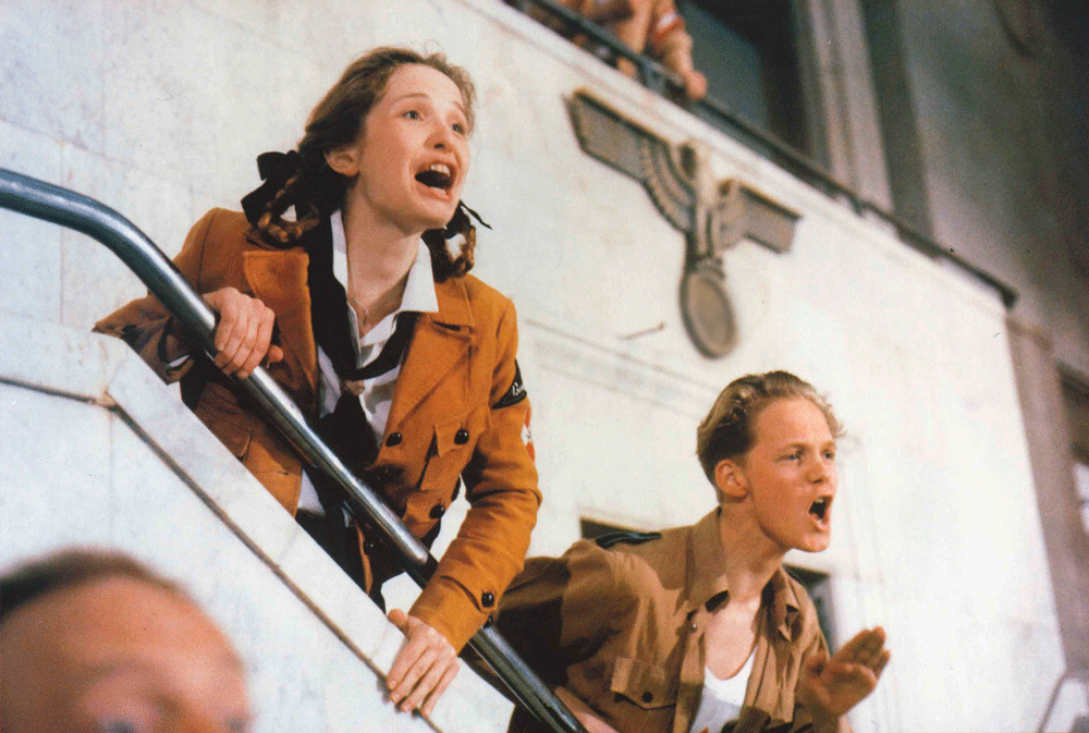 Фото: кадр из х/ф «Европа, Европа» (реж. А. Холланд, 1990) 