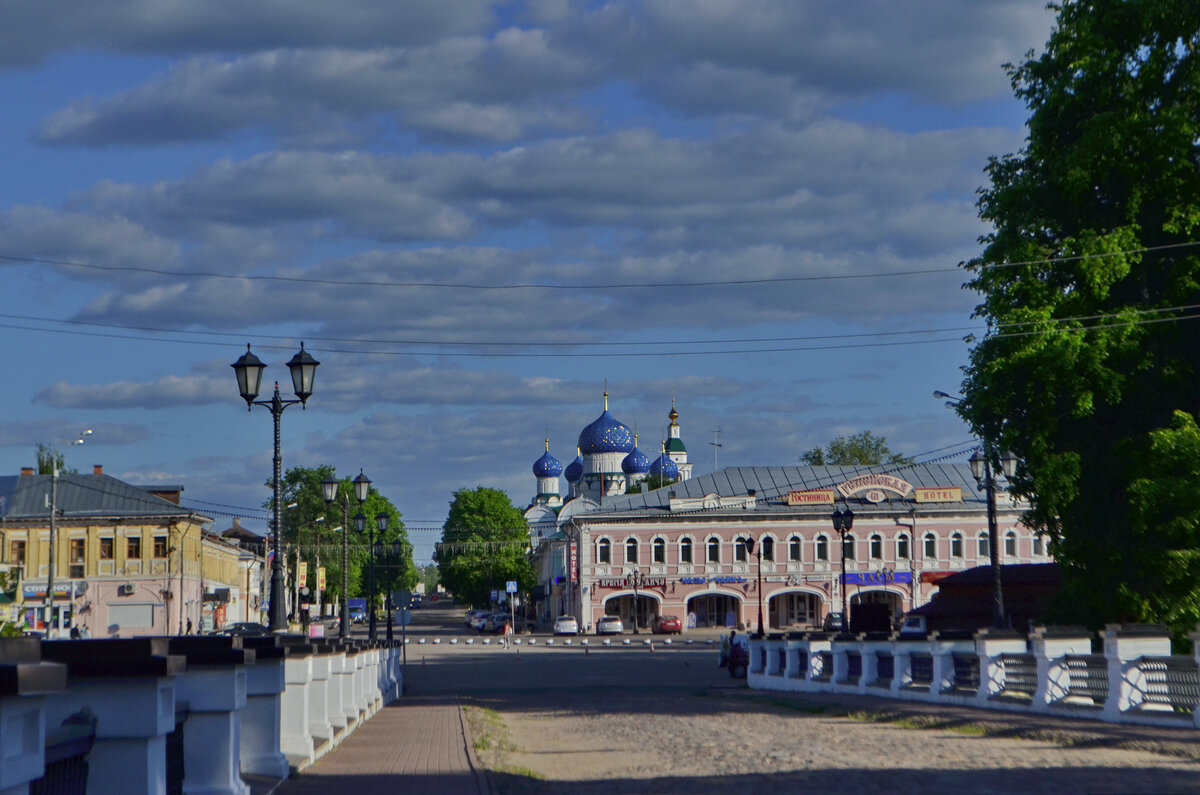 Мост, ведущий из Кремля к Успенской площади