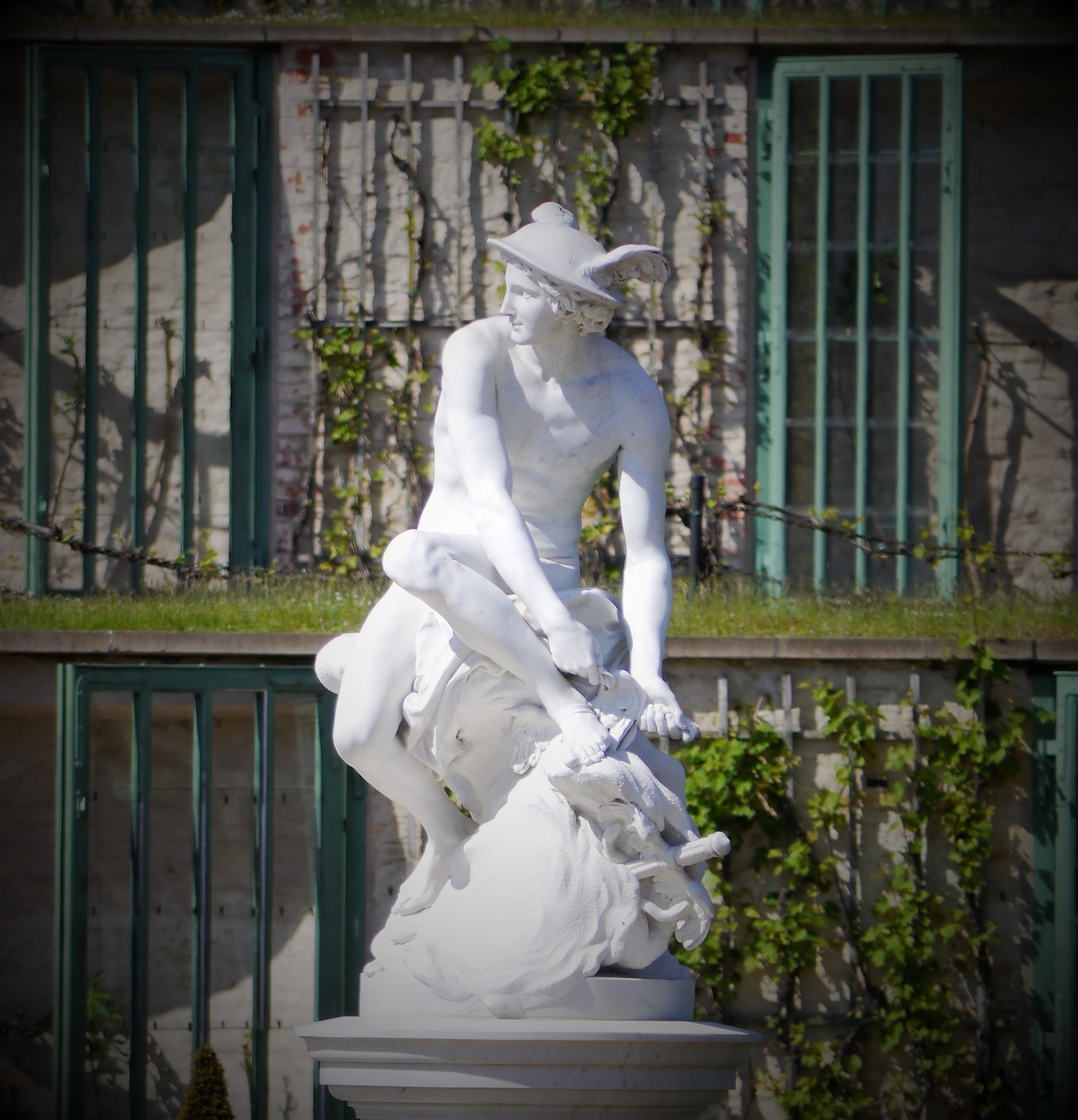 Памятник Гермесу (Меркурию)